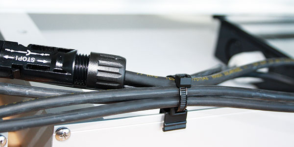 Befestigungskabelbinder zur Kantenmontage EdgeClip